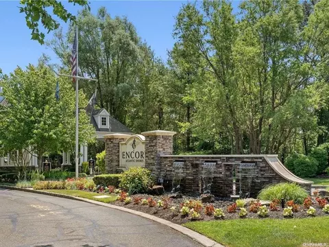 134 Encore Blvd #134, Eastport, NY 11941