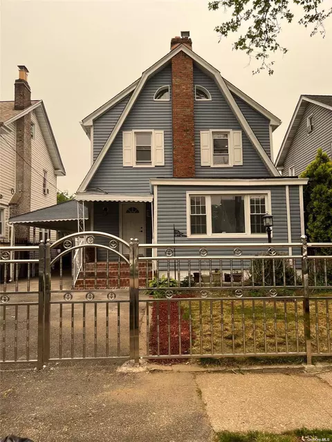 112-19 198th St, Saint Albans, NY 11412