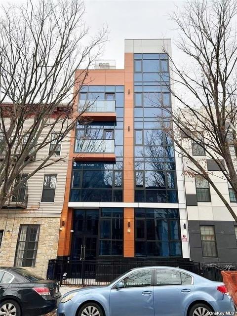 163 Macdougal St #4A, Brooklyn, NY 11233