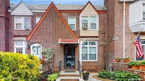 88-14 74th Ave, Glendale, NY 11385