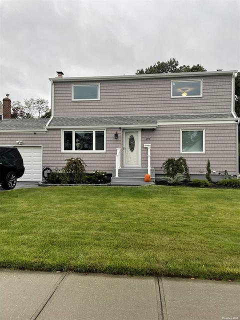 497 18th St, West Babylon, NY 11704