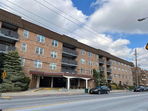 360 Central Ave #315, Lawrence, NY 11559