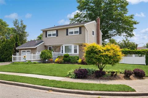 107 Wayne St, Jericho, NY 11753