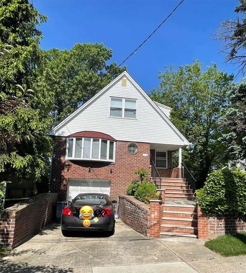 7-46 127th St, College Point, NY 11356