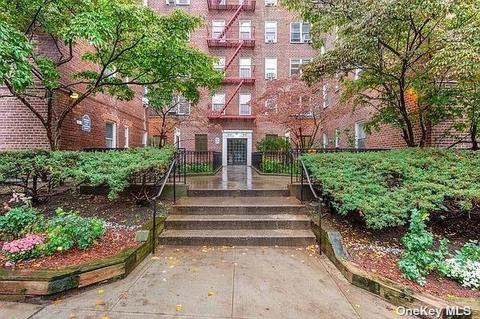 39-30 52nd St #4B, Woodside, NY 11377