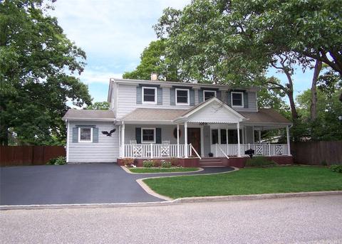 1 Avenue J, Ronkonkoma, NY 11779