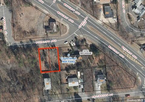 Johnson Street, Patchogue, NY 11772