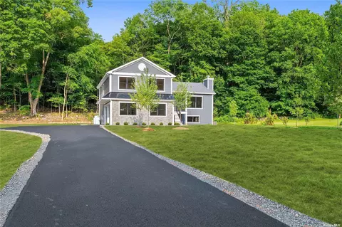 3802 Mill St, Yorktown, NY 10588