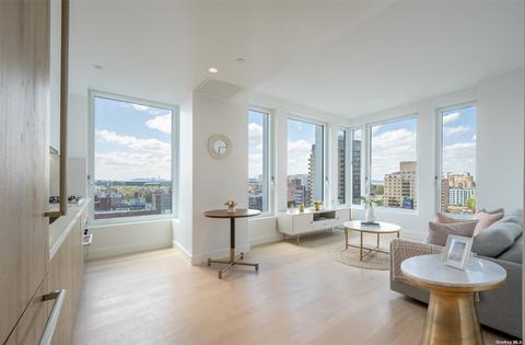 136-18 Maple Ave #15F, Flushing, NY 11355