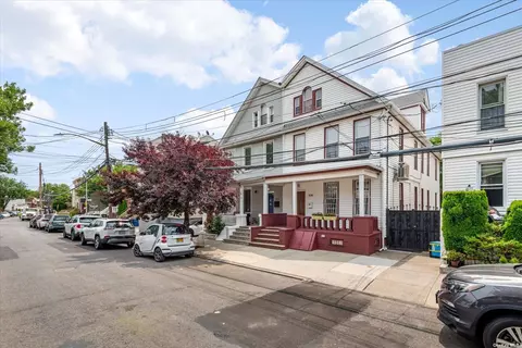 58-54 78th Ave, Glendale, NY 11385