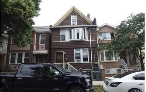 94-17 109th St, Richmond Hill South, NY 11419