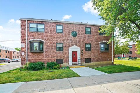 156-11 80th St #311, Howard Beach, NY 11414