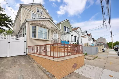 111 22 159 St, Jamaica, NY 11433