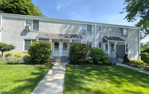 68 Sea Cliff Ave #68L, Glen Cove, NY 11542