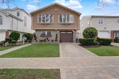 161-30 88 St, Howard Beach, NY 11414
