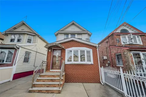 94-13 209th St, Queens Village, NY 11428