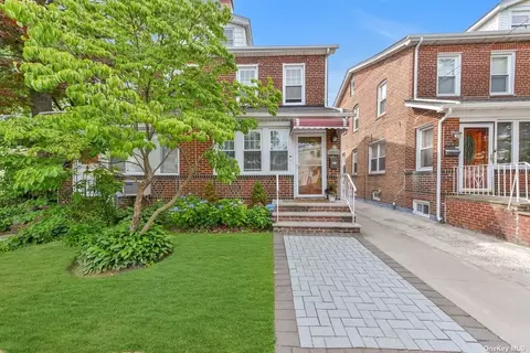 199-44 34th Ave, Flushing, NY 11358