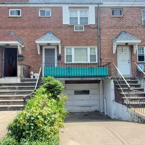 48-23 65th St, Woodside, NY 11377