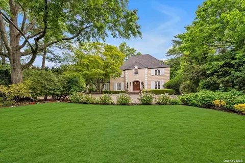 246 Adams Rd, Hewlett Harbor, NY 11557
