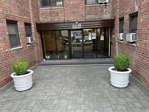 37-51 86th St #1G, Jackson Heights, NY 11372