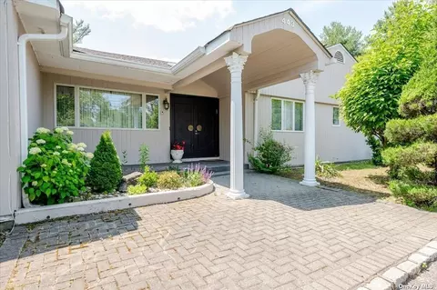 443 E Shore Rd, Great Neck, NY 11024