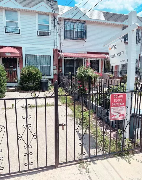 2835 W 28th St, Brooklyn, NY 11224