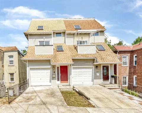 41 Chester Pl, Staten Island, NY 10304