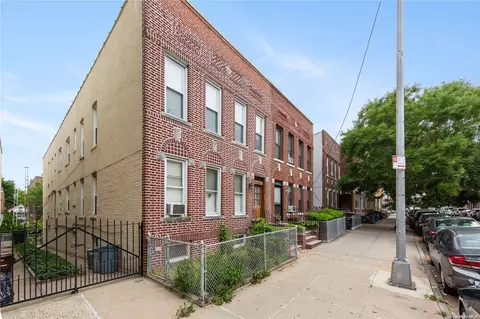 32-51 44th St, Astoria, NY 11103
