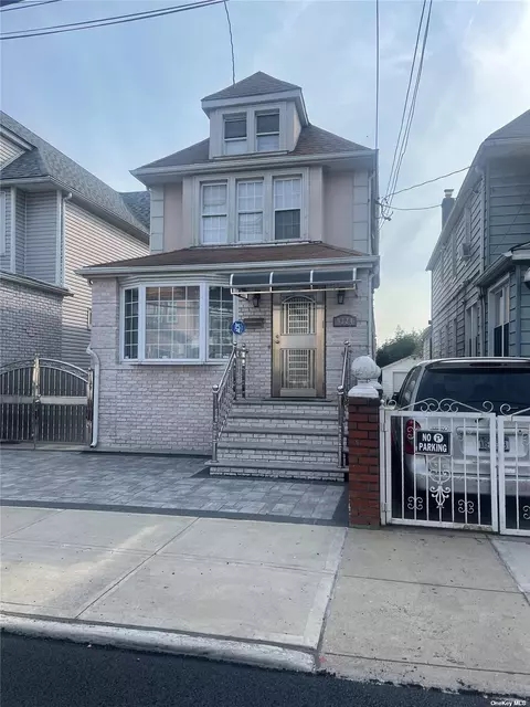 97-24 129th St, Richmond Hill South, NY 11419