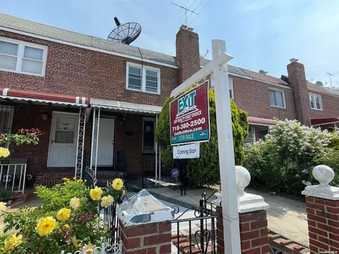 216-03 115th Ct, Cambria Heights, NY 11411