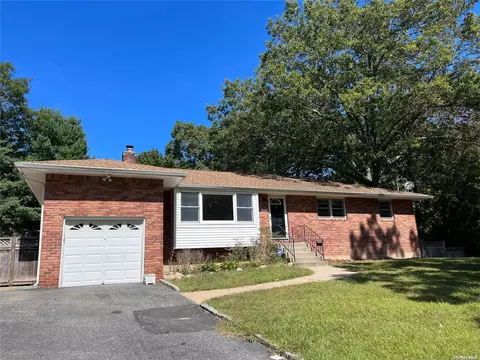1229 5th Ave, East Northport, NY 11731