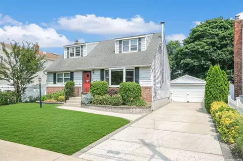 785 Taft St, North Bellmore, NY 11710