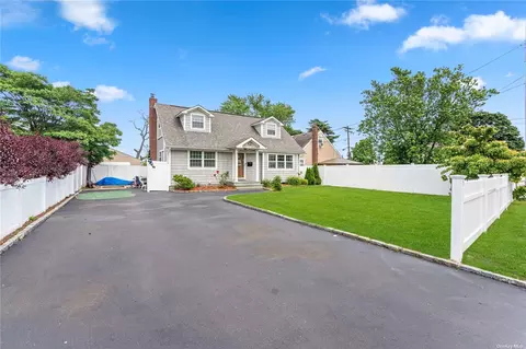180 Hicksville Rd, Bethpage, NY 11714