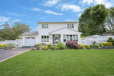 2265 5th Ave, Ronkonkoma, NY 11779