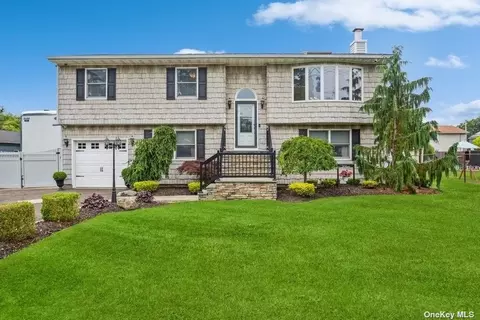 2224 Pond Rd, Ronkonkoma, NY 11779