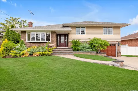 336 Brompton Rd, Garden City, NY 11530