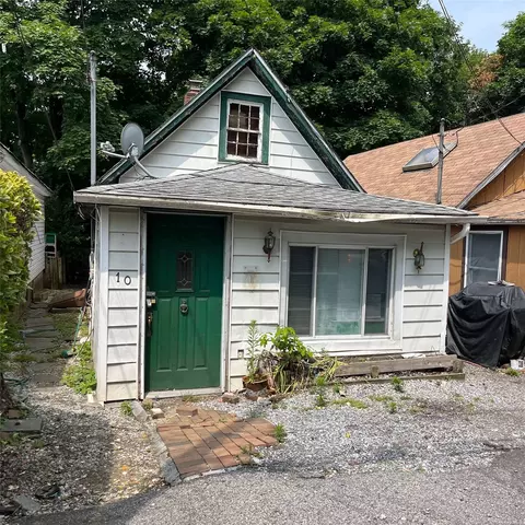 10 Morgan, Port Washington, NY 11050
