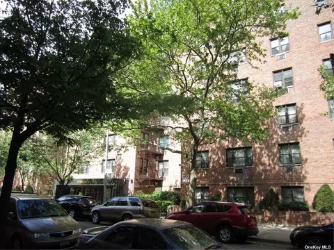 55-25 98th Pl #3C, Corona, NY 11368