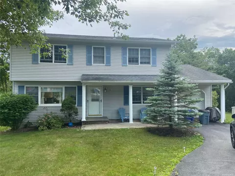 18 Letts Cir, Monroe, NY 10950