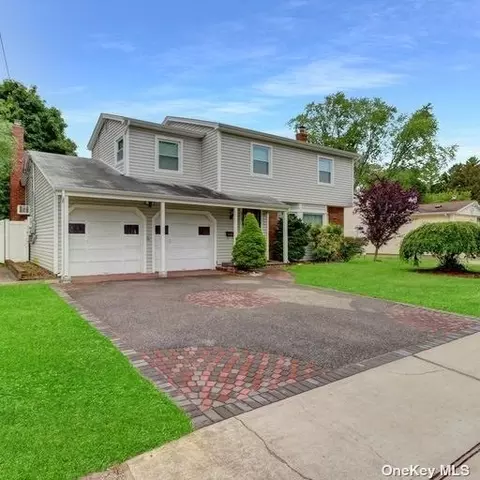 272 New Hampshire Ave, Bay Shore, NY 11706