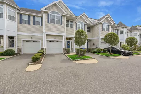 115 Jackie #115, Patchogue, NY 11772