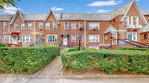 2006 E 29th St, Brooklyn, NY 11229