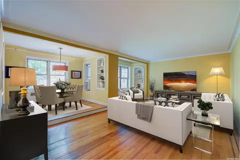 77-14 113th St #1D, Forest Hills, NY 11375