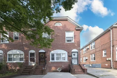 40-11 201st St, Bayside, NY 11361