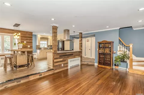 349 Center St, Westbury, NY 11590