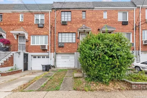 52-41 71st St, Maspeth, NY 11378