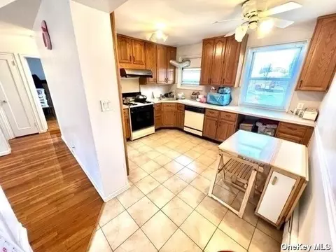 216-73 68 Ave #1, Bayside, NY 11364