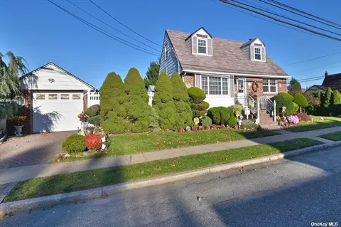 1056 Merillon Ave, Westbury, NY 11590