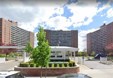 61-45 98 St #7K, Rego Park, NY 11374