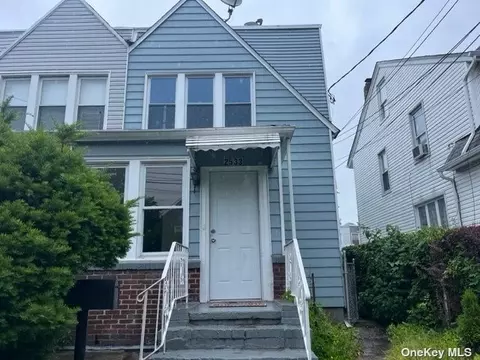25-33 Humphrey St, East Elmhurst, NY 11369